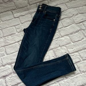 Express women’s cropped mid rise jeans